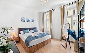 Traum-Wohnung, 63M², Top Oeffi-Anbindung, Smart-Tv.